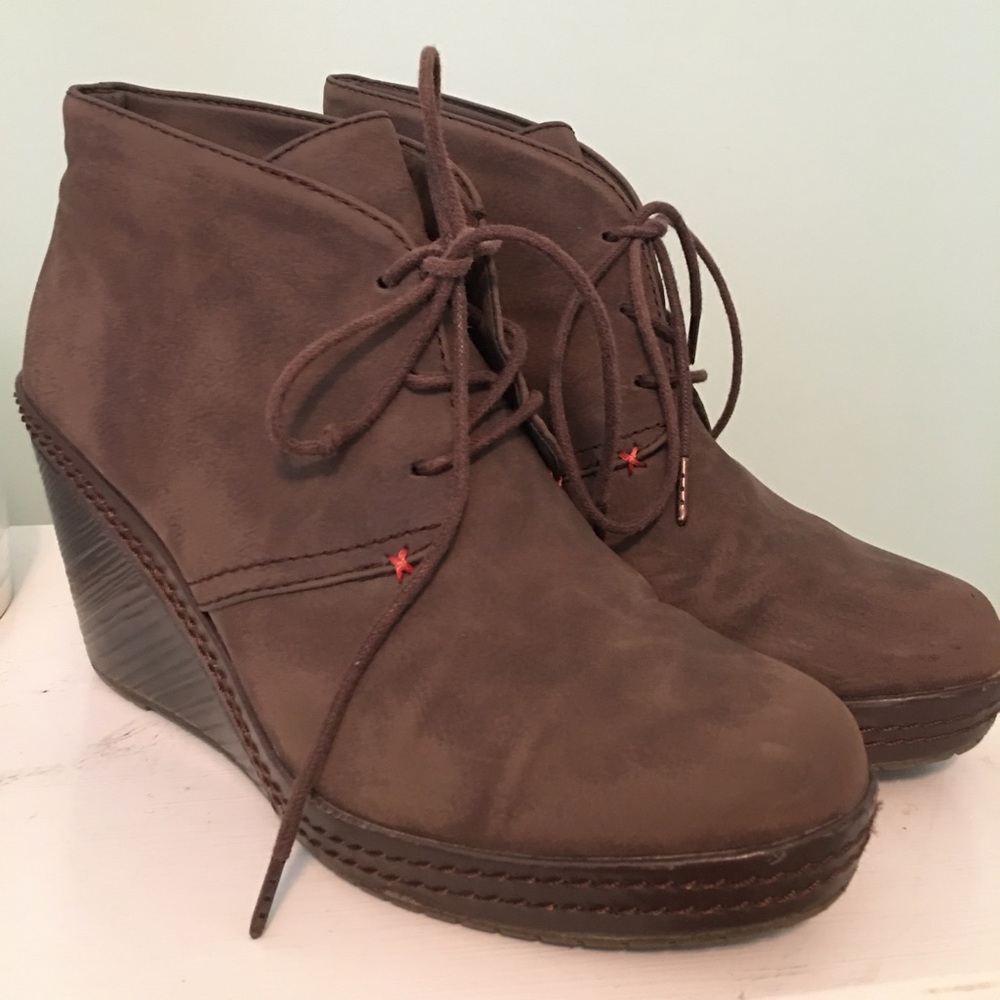 Dr. Schholl’s brown leather booties